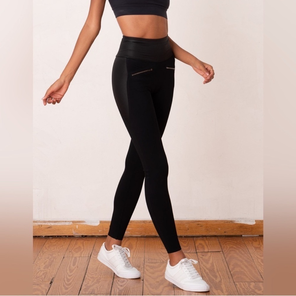 ADAY Women's Throw It Higher Moto High Waisted in Black Leggings size large